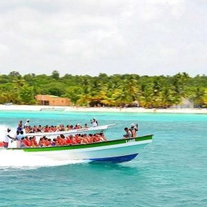 Saona premium mano Juan canto de la playa prohlídka města